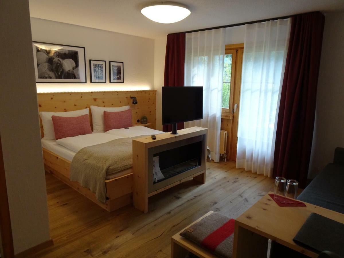 Schorta'S Alvetern - Boutique Hotel & Restaurant Ardez Buitenkant foto
